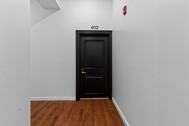 Building Photo - 280 Essex St