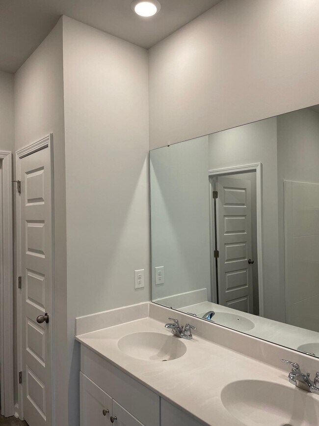 Building Photo - 125 Prather Park Dr