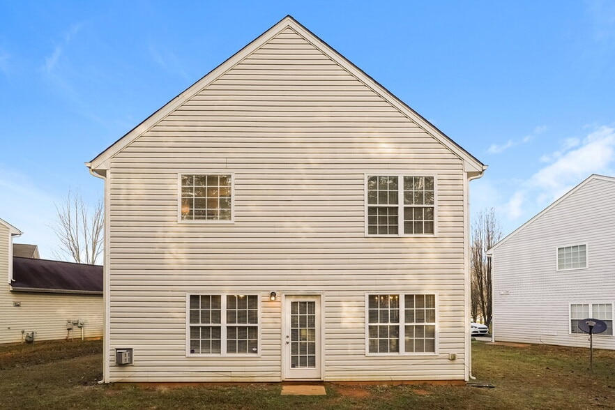 Building Photo - 4802 Mystic Oak Dr