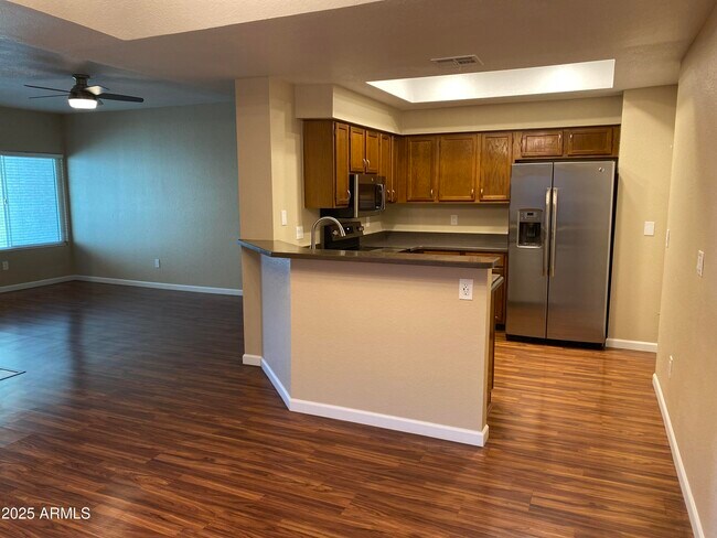 Building Photo - 9205 N 59th Ave