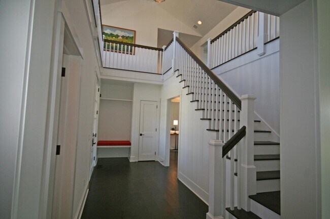 Building Photo - 34 Old Field Ln