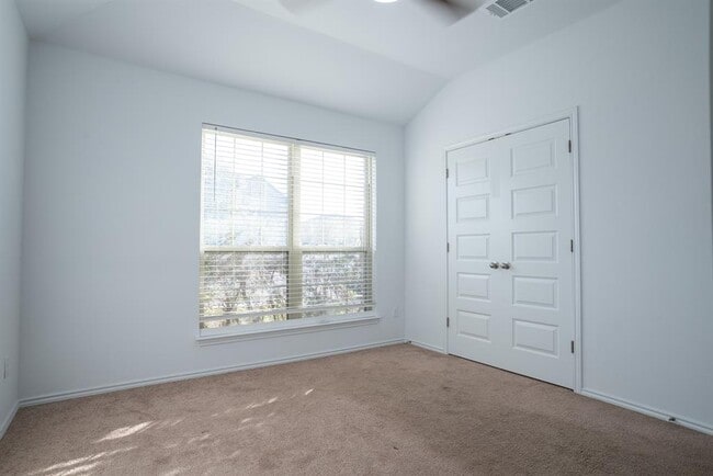 Building Photo - 345 Horsemint Way