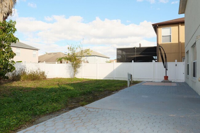 Building Photo - Beautiful 4 bedroom 2.5 bath at Remington gated community in Kissimmee