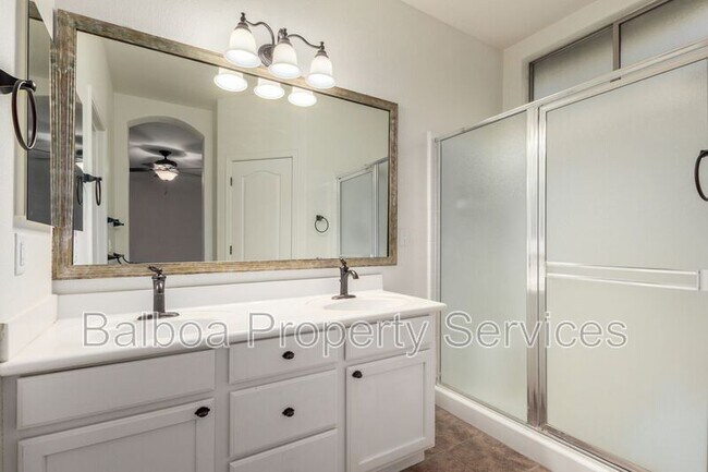 Building Photo - 44087 Granite Dr