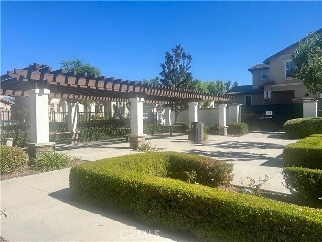 Building Photo - 6982 Swiss St