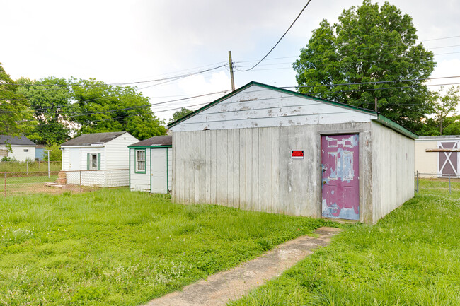 Building Photo - Charming 2 Bedroom, 1 Bathroom Home in Ful...