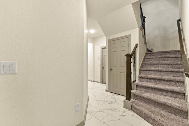 Building Photo - 2123 Sequoia Woods Dr