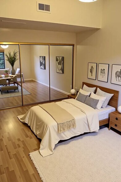 Building Photo - 1348 N Orange Dr