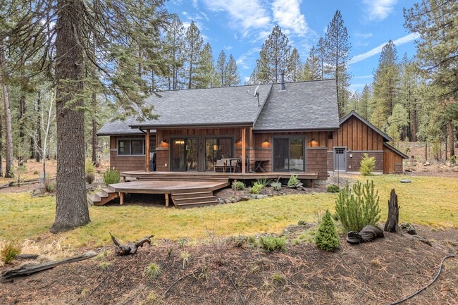 Building Photo - Unfurnished Peaceful River Retreat – Moder...