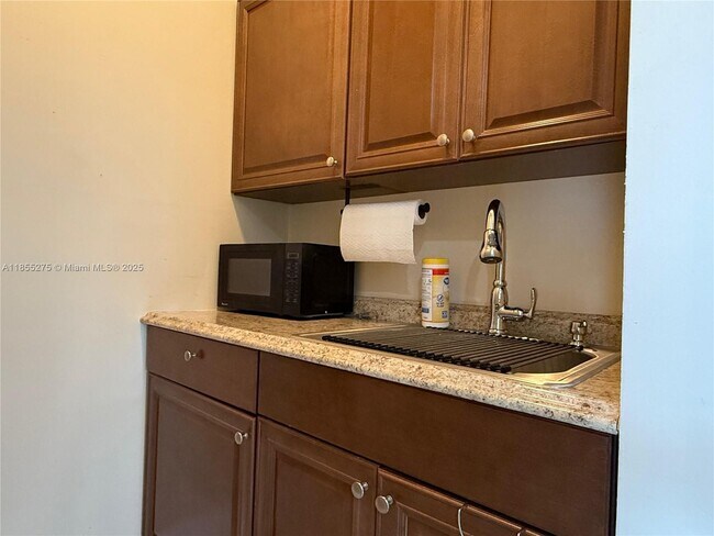 Building Photo - 1715 SW 102nd Ct