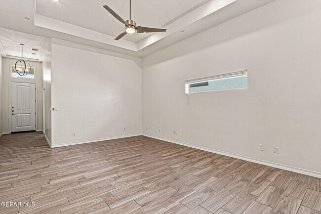 Building Photo - 13253 Coldham St
