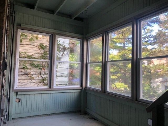 Building Photo - 1744 N Honore St