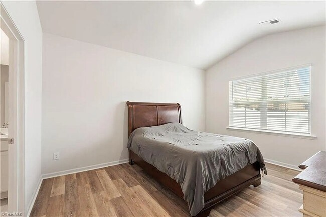 Building Photo - 4608 Reedy Creek Farm Cir
