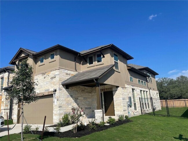 Building Photo - 300 Staunton Dr