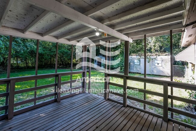 Building Photo - 1530 Hurley Cir