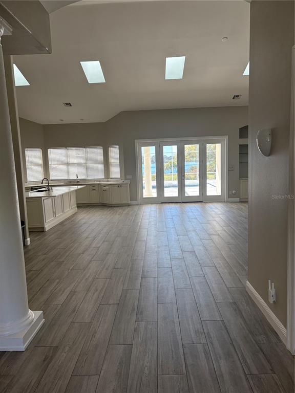 Building Photo - 3265 Hidden Lake Dr