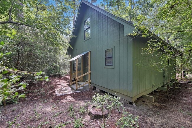 Building Photo - 6436 Longmire Rd
