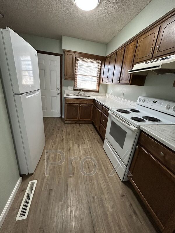 Building Photo - 801 N Rouse St