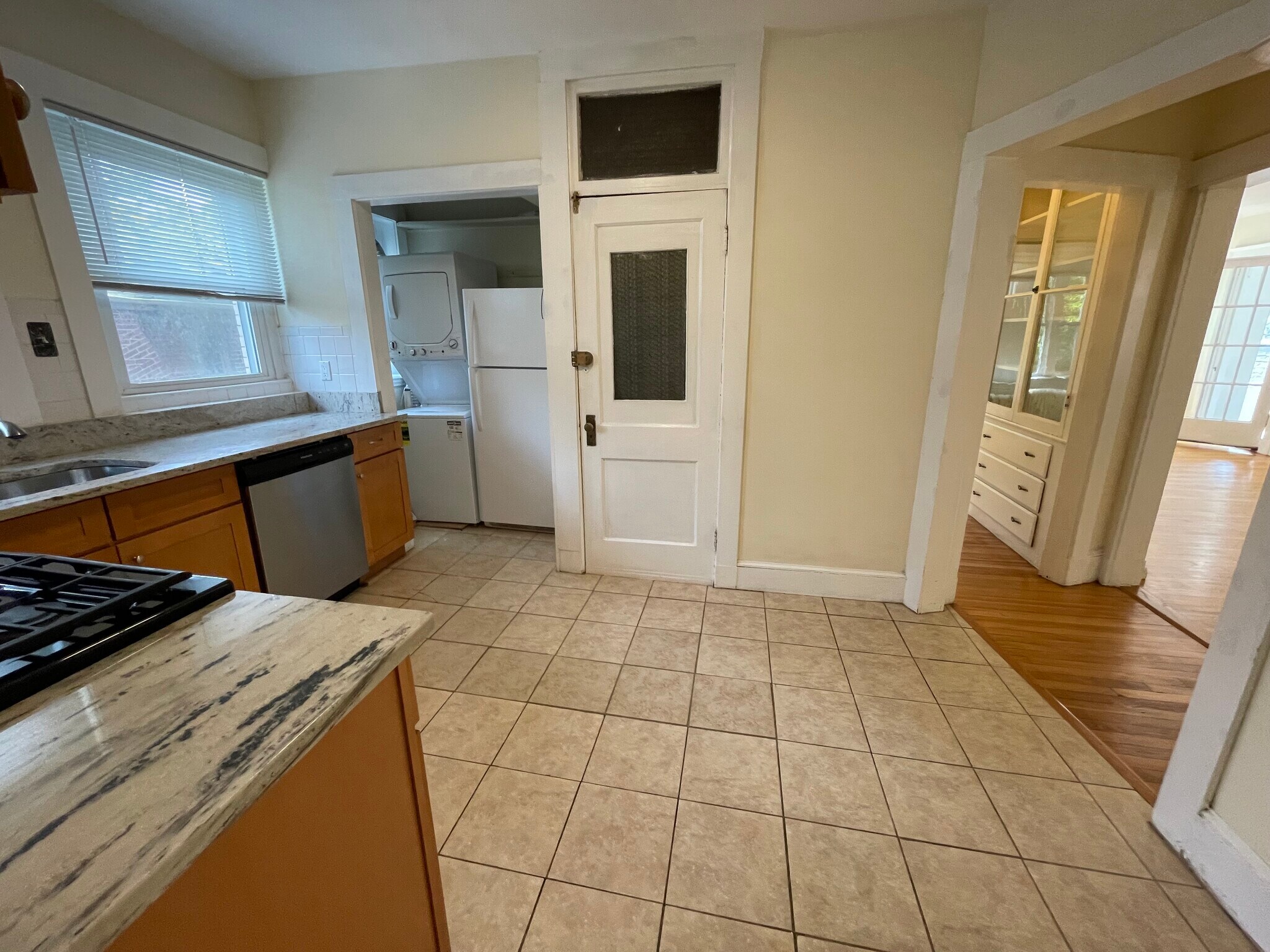 Building Photo - 797 Washington St