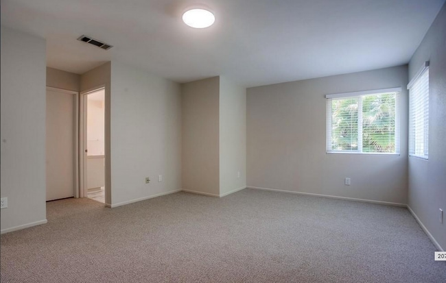 Building Photo - 2074 Caraway St