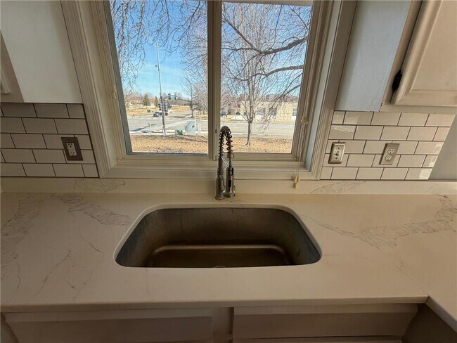 Building Photo - 11941 69th Ave N