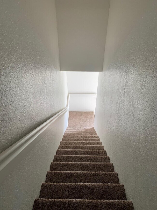 Building Photo - 6366 Landings Way