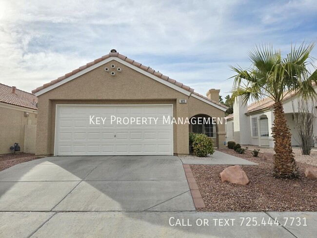 Primary Photo - Gorgeous 2 bed, 2 bath home located in Sum...