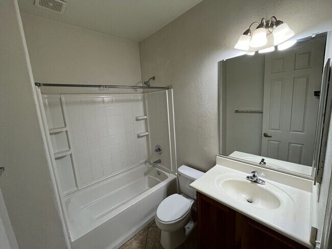 Building Photo - READY TO VIEW NOW! Recently Painted Interi...
