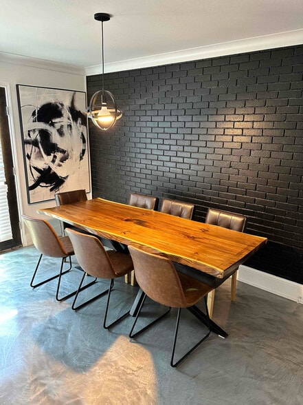 Building Photo - 10109 Regal Park Ln