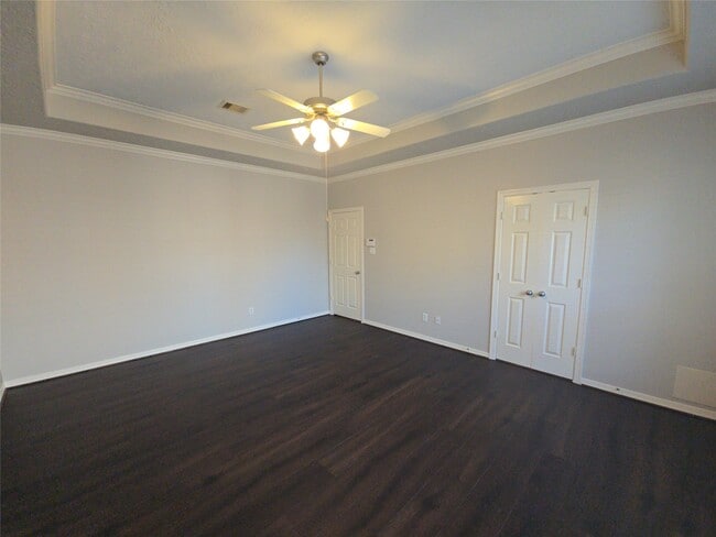 Building Photo - 1515 Olive Park