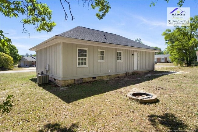 Building Photo - 818 Grambling Ct