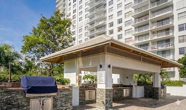 Building Photo - 2851 NE 183rd St