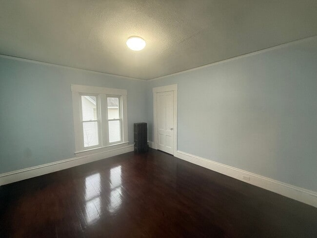 Building Photo - 597 Beech St