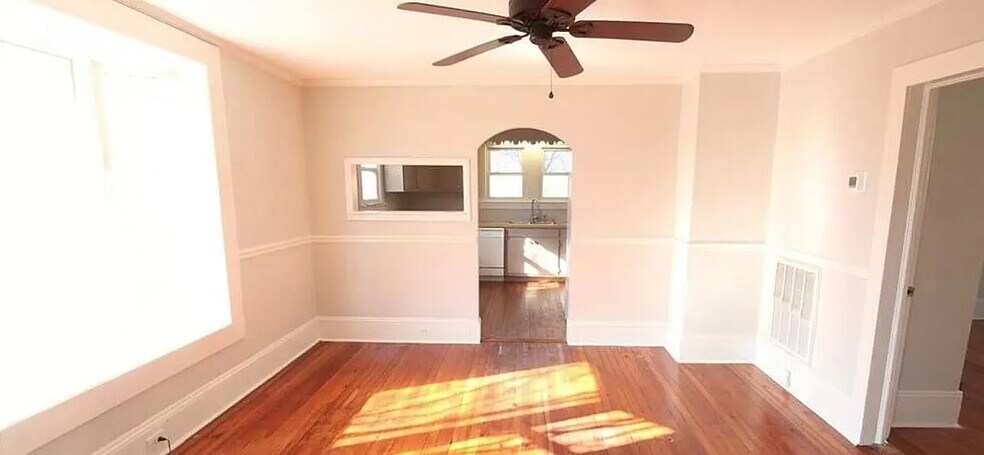 Building Photo - 178 Cedar Dr NW