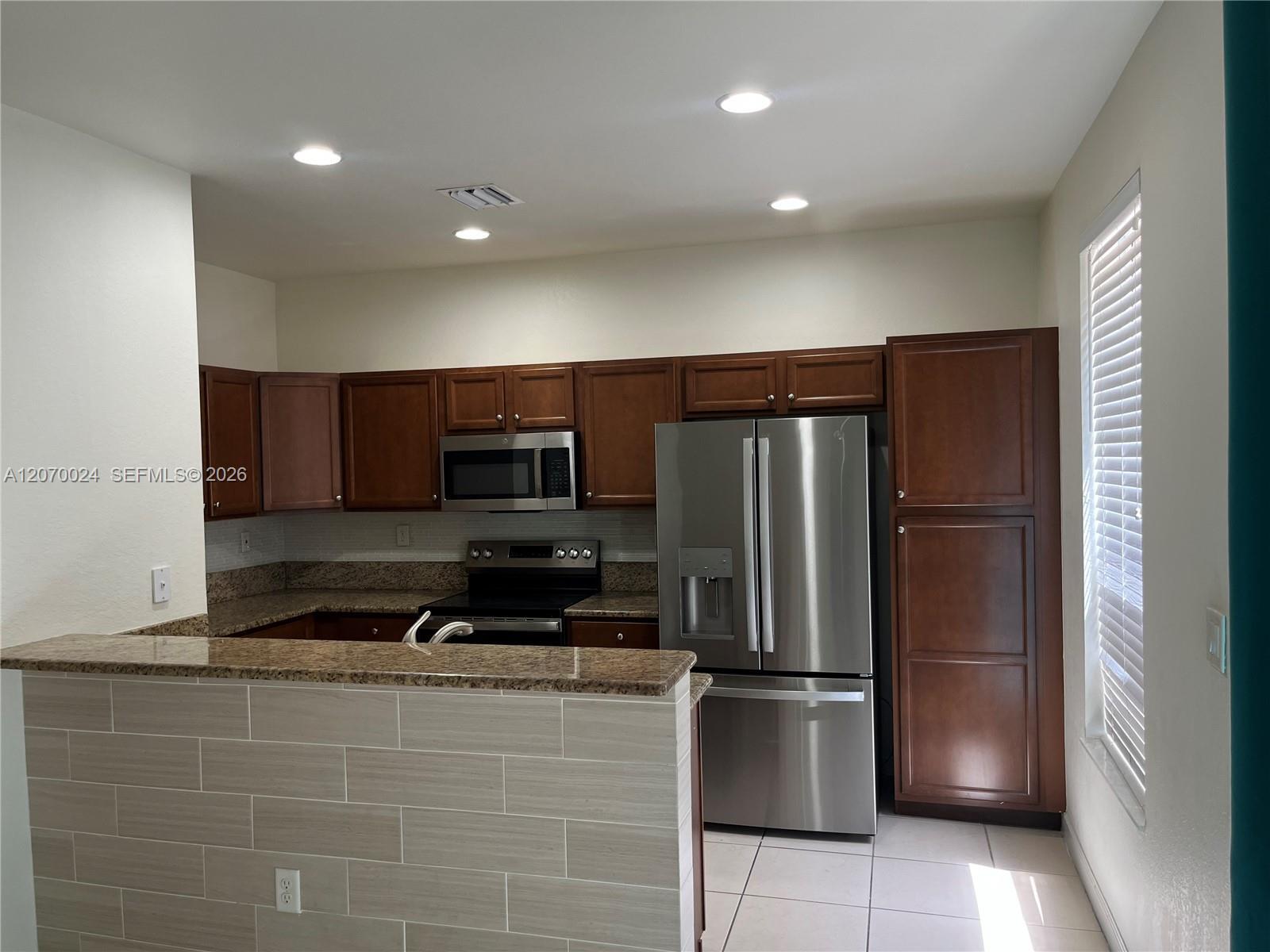 Building Photo - 9362 SW 171st Ave