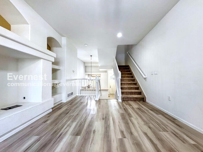 Building Photo - 9776 E Carolina Pl