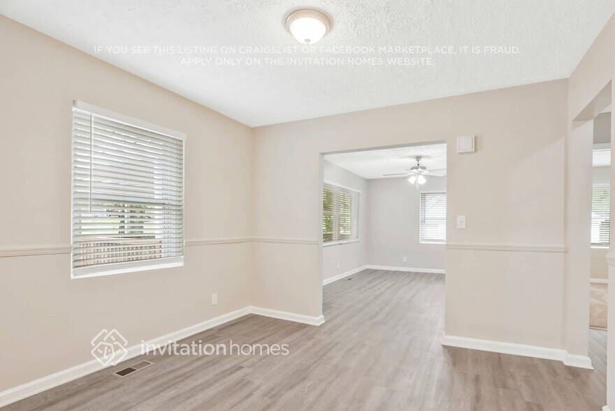 Building Photo - 2100 Dellwood Pl
