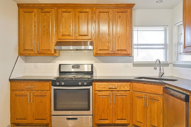 Building Photo - 3116 NW 63rd St