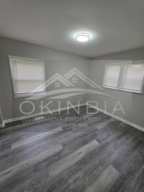Building Photo - 4420 Catalina Ave