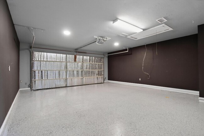 Building Photo - 4799 Coronado Cir