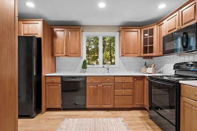 Building Photo - 40A Cloutmans Ln