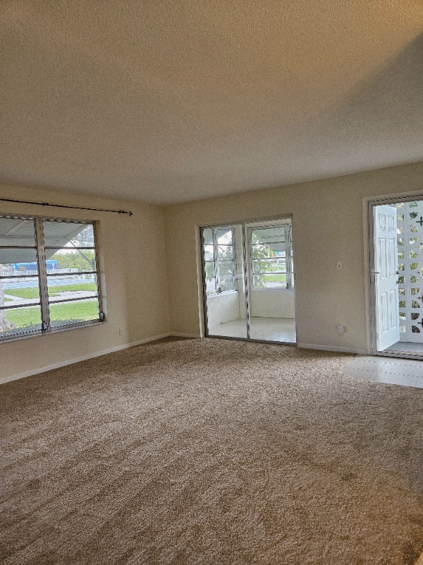 Building Photo - 277 W High Point Ct