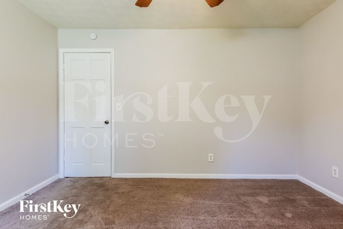 Building Photo - 674 Oak Moss Dr