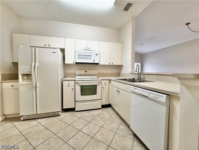 Building Photo - 4128 Bellasol Cir
