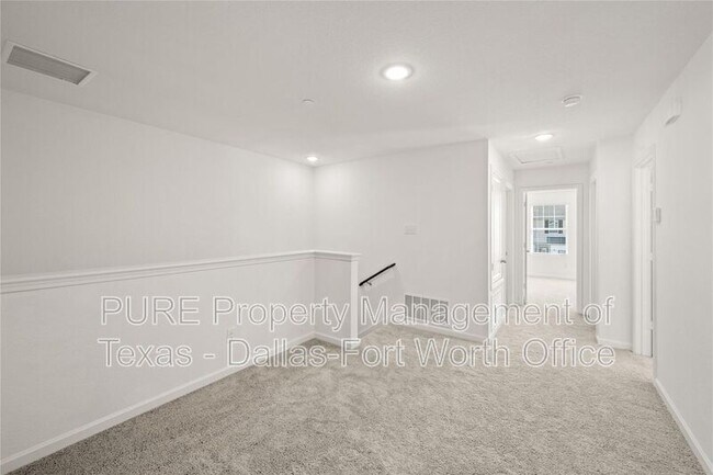 Building Photo - 241 Berthe Ct