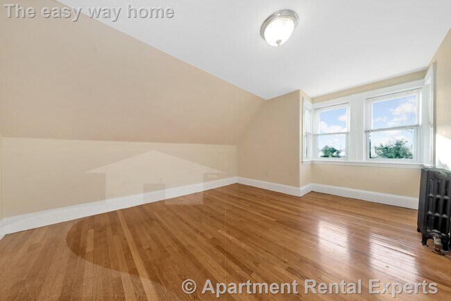 Building Photo - 5 Murdock Terrace