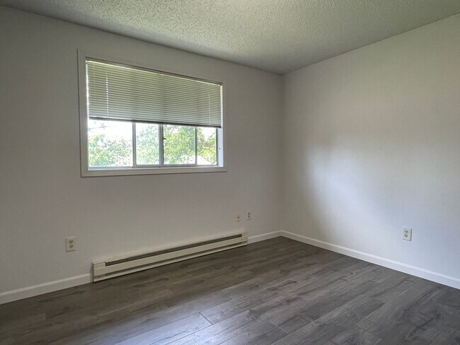 Building Photo - 2207 N Bessie_