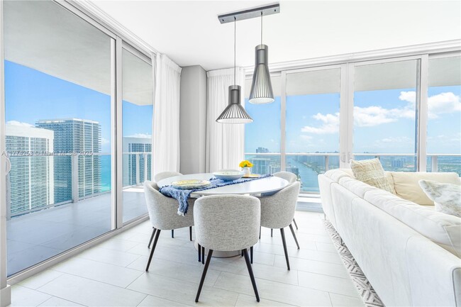 Building Photo - 4010 S Ocean Dr