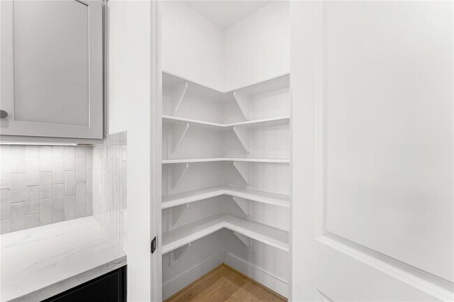 Building Photo - 29751 Burcreek Ln