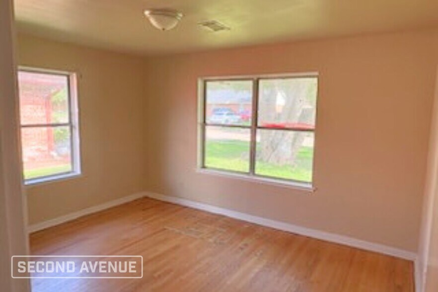 Building Photo - 1809 Virginia Ln